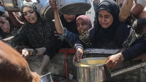 Israeli rules Gaza aid